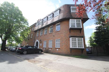 Period Style Office To Let - Cockfosters EN4