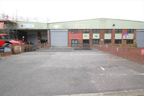 Warehouse / Trade Counter Unit To Let- New Southgate N11