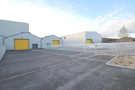 Refurbished Industrial Warehouse Unit With Private Yard To Let - Edmonton N18
