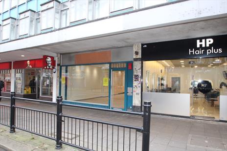 Former High Street Betting Shop Unit To Let - Southgate N14