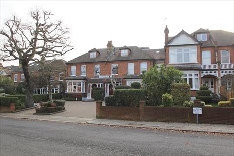 Care Home Building To Let - North Finchley London N12