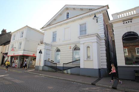 Imposing Freehold Commercial Building For Sale - Tring