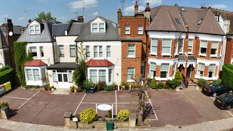 Residential Care Home Building To Let - London N12