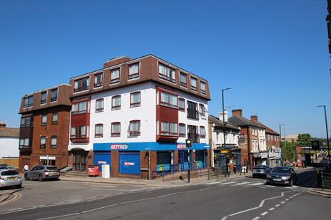 Basement Office To Let - New Barnet EN4