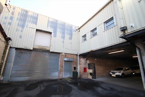 Economical Two Storey Industrial / Business Unit To Let - Enfield EN3