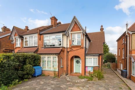 Freehold Vacant Nursery School Building For Sale - Winchmore Hill N21