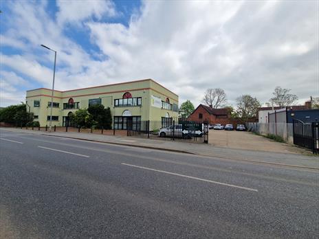 Industrial/Retail Building For Sale With Vacant Possession - Ongar CM5